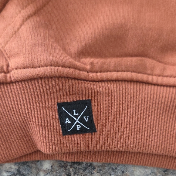 L&P Apparel Size 3-6 Months NEW Rust Hoodie - Picture 5 of 7